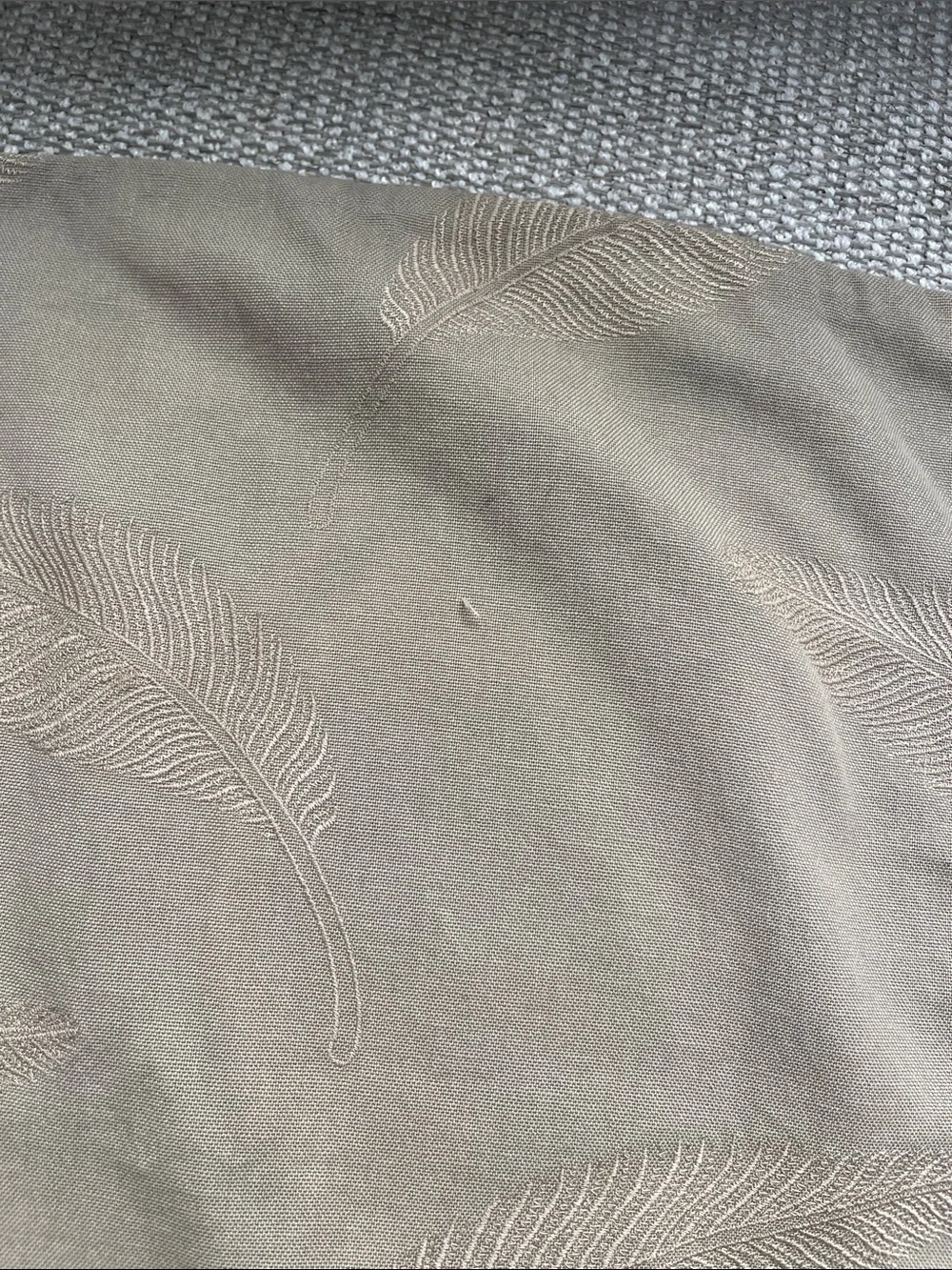 Pottery Barn Outlet 18” Leaf Print Red Tan Embroidered Throw Pillow Covers Pair
